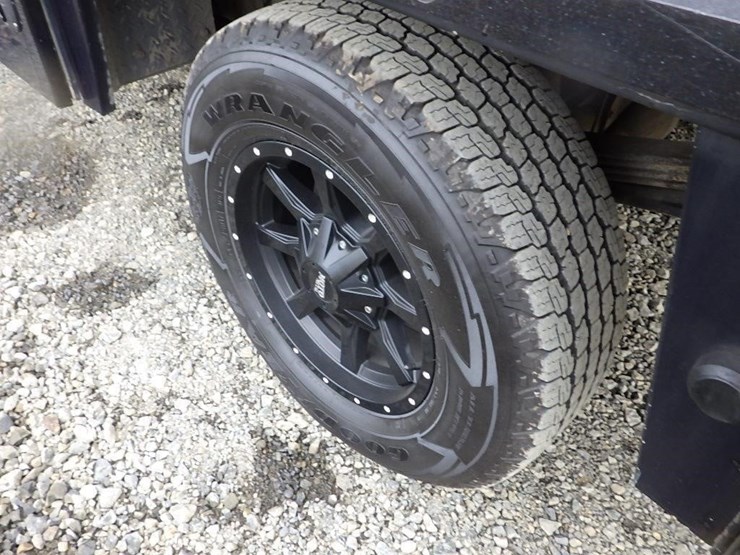 2006-chevrolet-silverado-2500hd-image-18