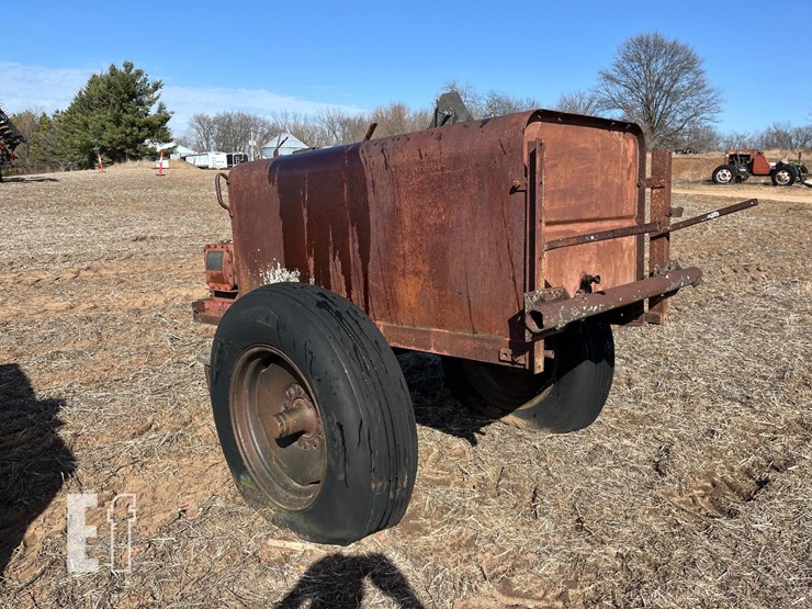 water-tank-and-pump-on-transport-image-4