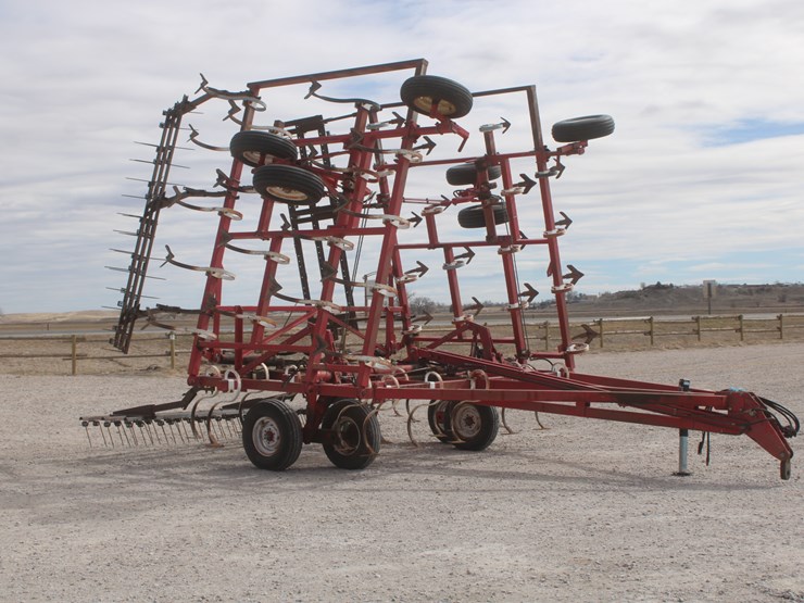 #1063-•-willrich-field-cultivator-with-finisher-image-10