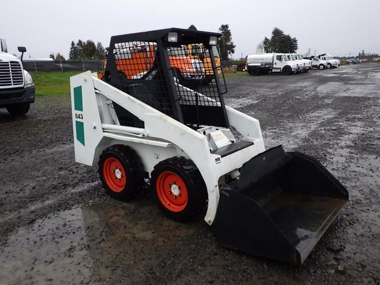 bobcat-643-image-3