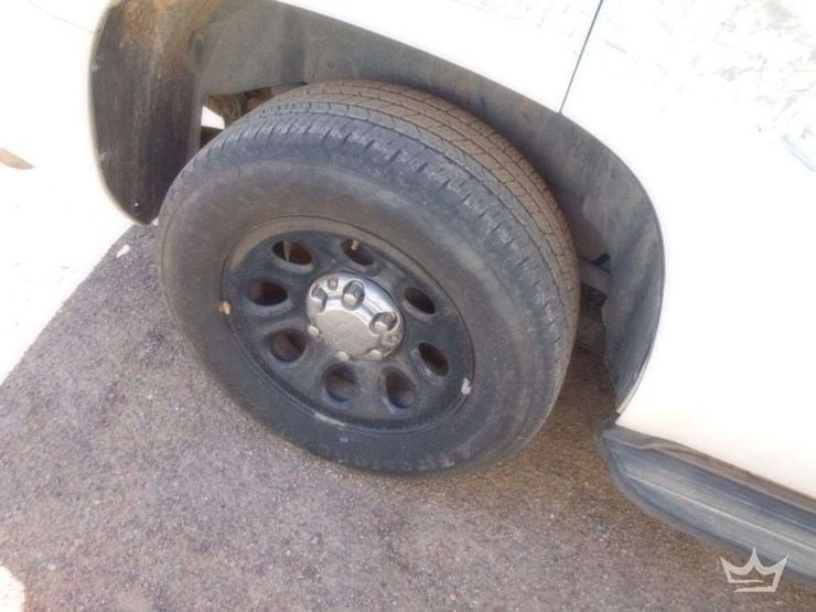 2014-chevrolet-tahoe-image-11