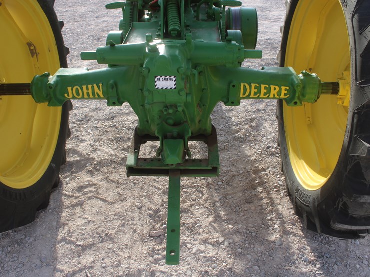 john-deere-b-image-25