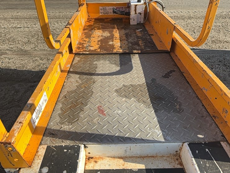 2016-hy-brid-lifts-hb-1430-image-5