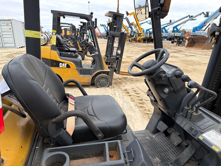 2021-caterpillar-2c6000-image-9