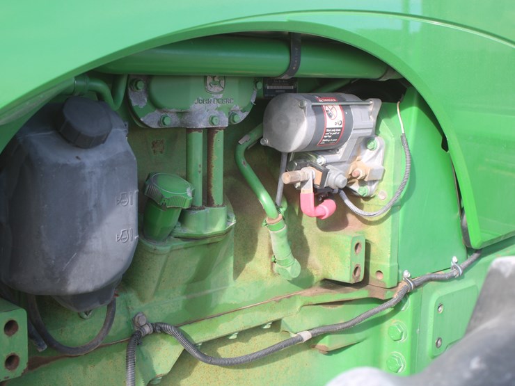 2009-john-deere-8330-image-23