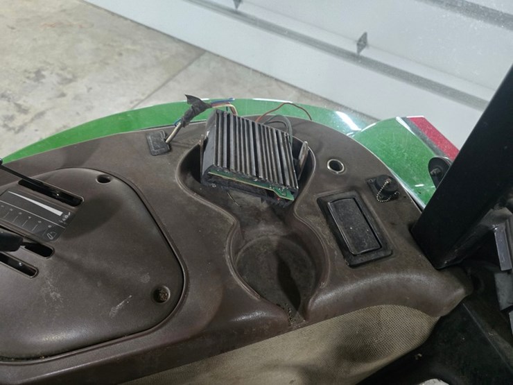 john-deere-5520-image-39