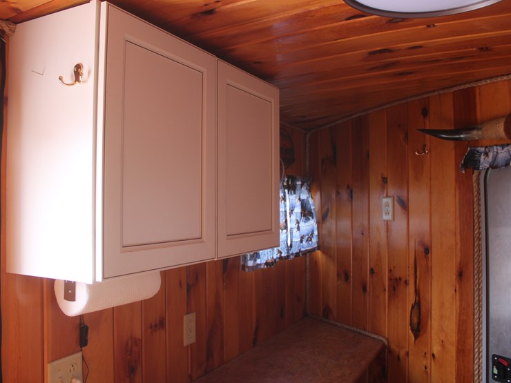 #3020-•-1995-soft-touch-horse-trailer-with-living-quarters-image-30