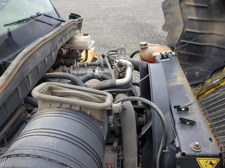 2011-international-durastar-4300-image-13