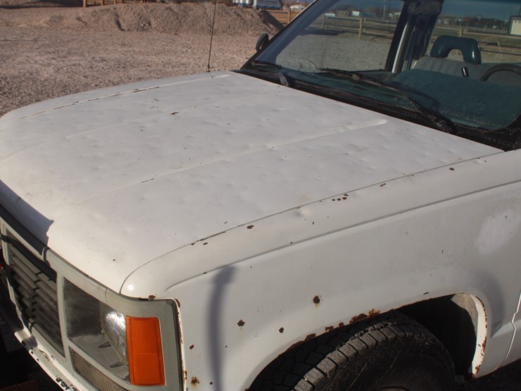 #3038-•-1992-gmc-seirra-single-cab-pickup-image-17