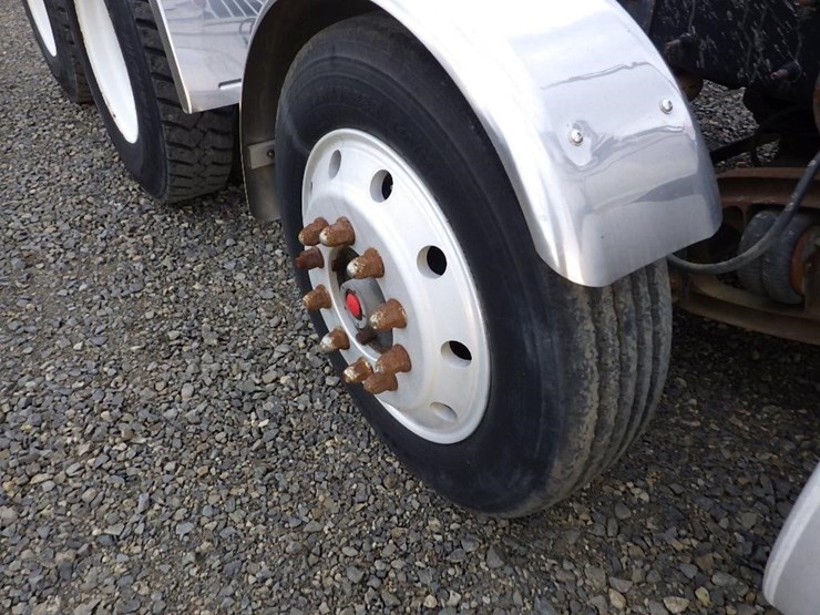 2016-international-prostar-image-32