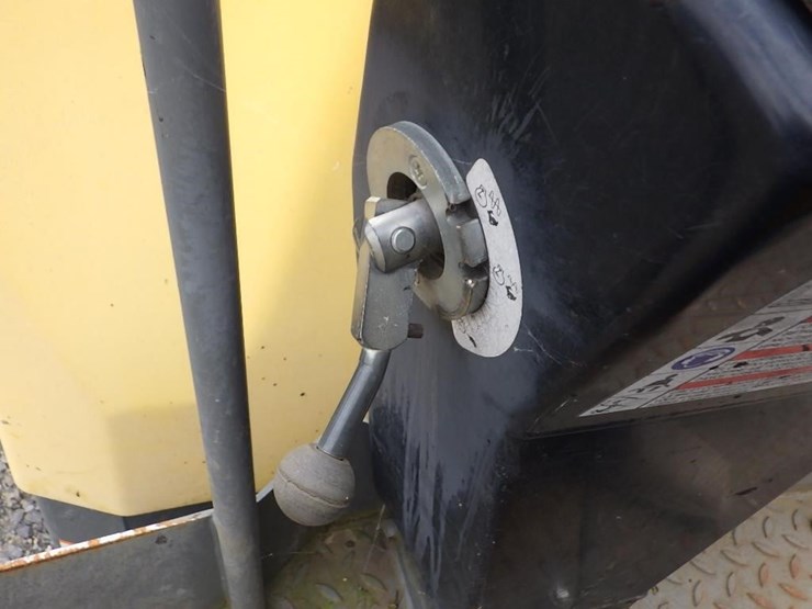 2010-wacker-neuson-rd27-120-image-24