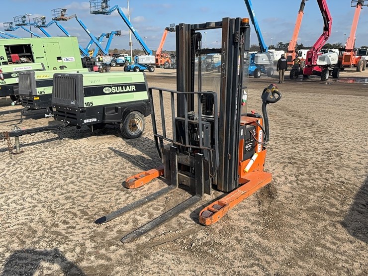 2017-sullair-185dpq-image-1