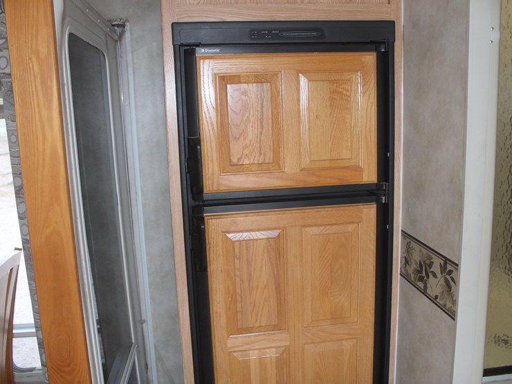 #3000-•-2007-palomino-ultra-lite-thoroughbred-f830re-30ft-camper-trailer-image-34