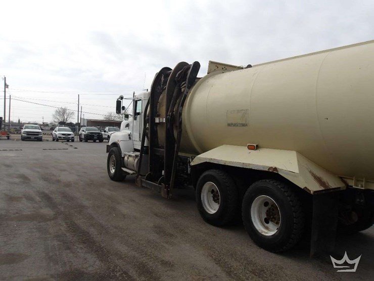 2011-kenworth-t400-image-4