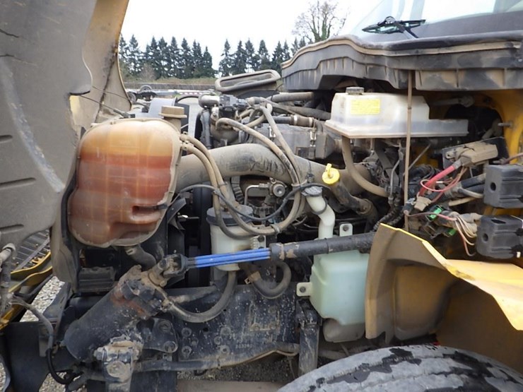 2011-international-durastar-4300-image-10