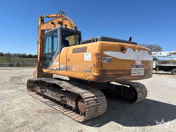 2008-case-cx240b-image-2