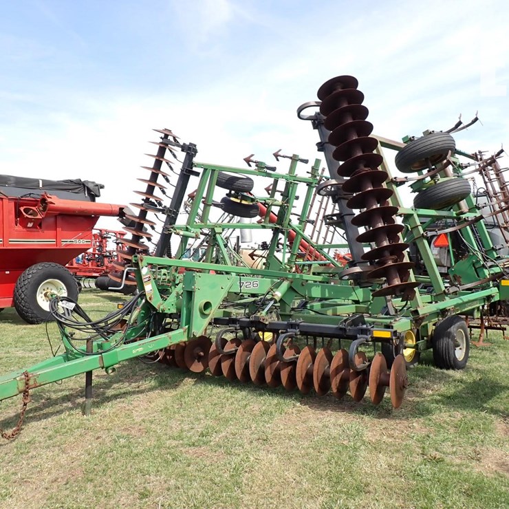 JOHN DEERE 726