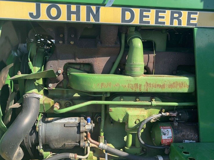 1981-john-deere-4440-image-11