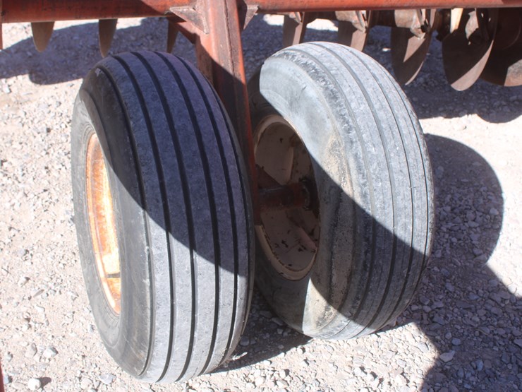 #1075-•-kewanee-24ft-tandem-disk-image-20