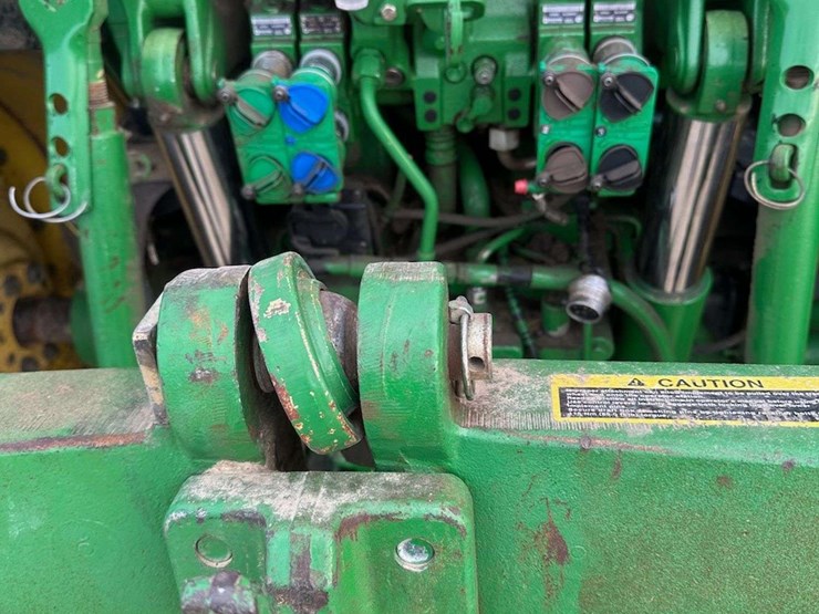 2011-john-deere-7530-image-18