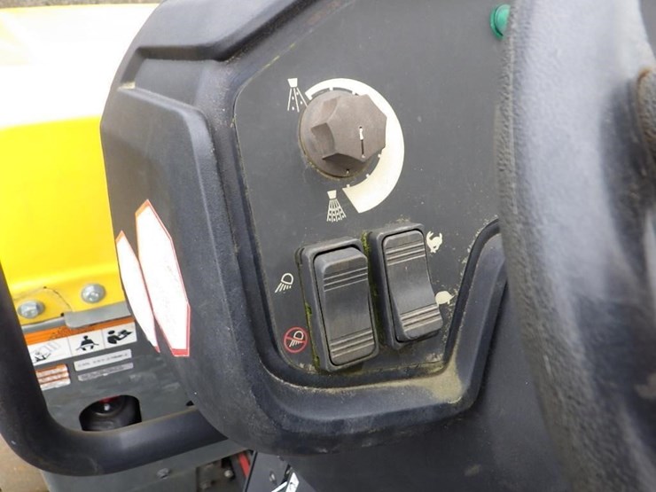 2019-wacker-neuson-rd12a-tandem-vibratory-roller-image-22
