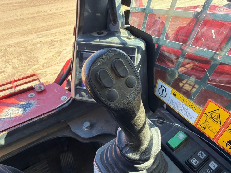 takeuchi-tl8r2-image-18