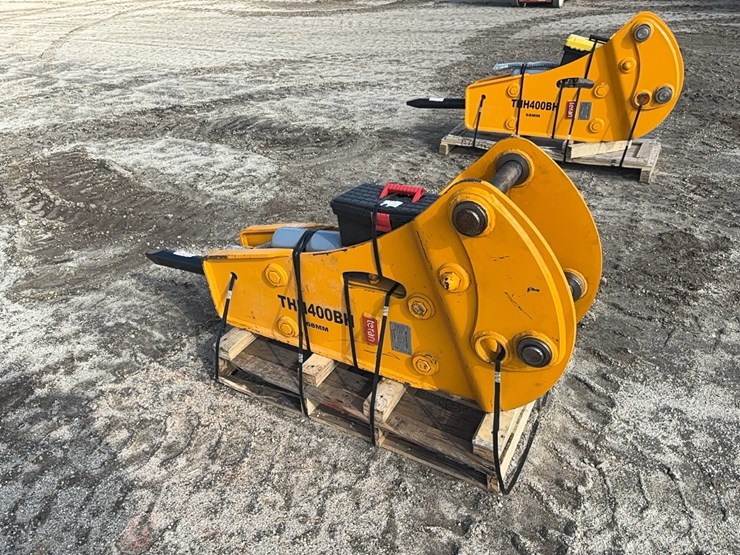 caterpillar-416-image-4