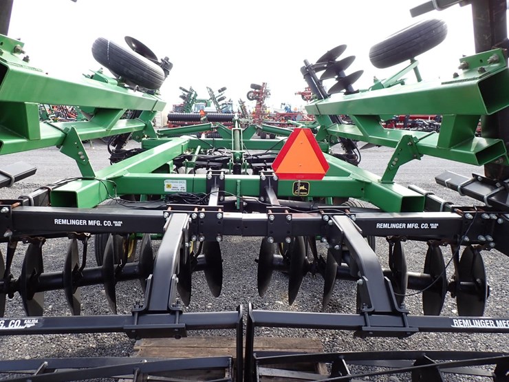 john-deere-630-image-11