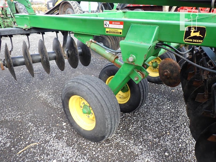 john-deere-630-image-6