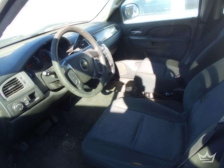 2014-chevrolet-tahoe-image-9