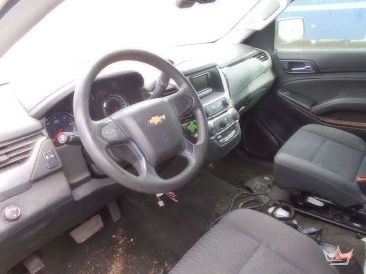 2017-chevrolet-tahoe-image-7