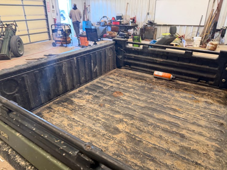 john-deere-gator-image-34