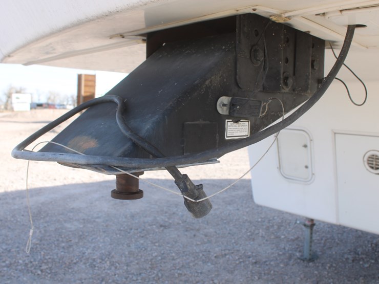 #3041-•-2002-king-of-the-road-royalite-34ft-camper-trailer-image-8