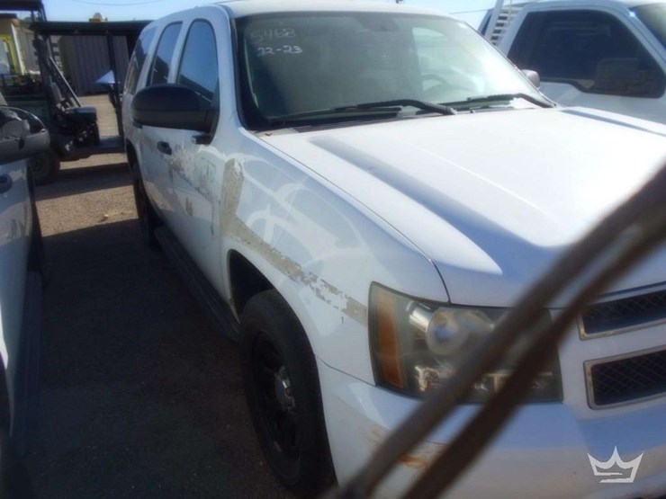 2014-chevrolet-tahoe-image-2