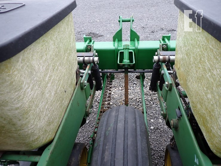 john-deere-7000-image-5