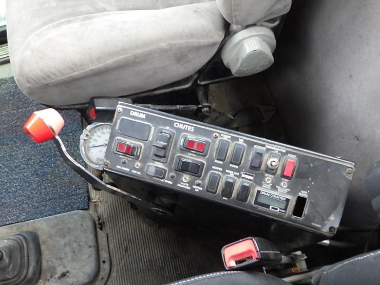 2007-peterbilt-357-image-70