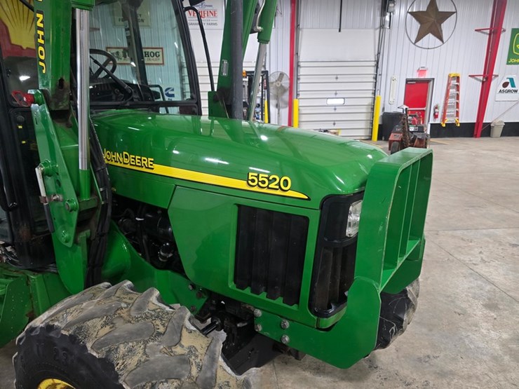 john-deere-5520-image-17