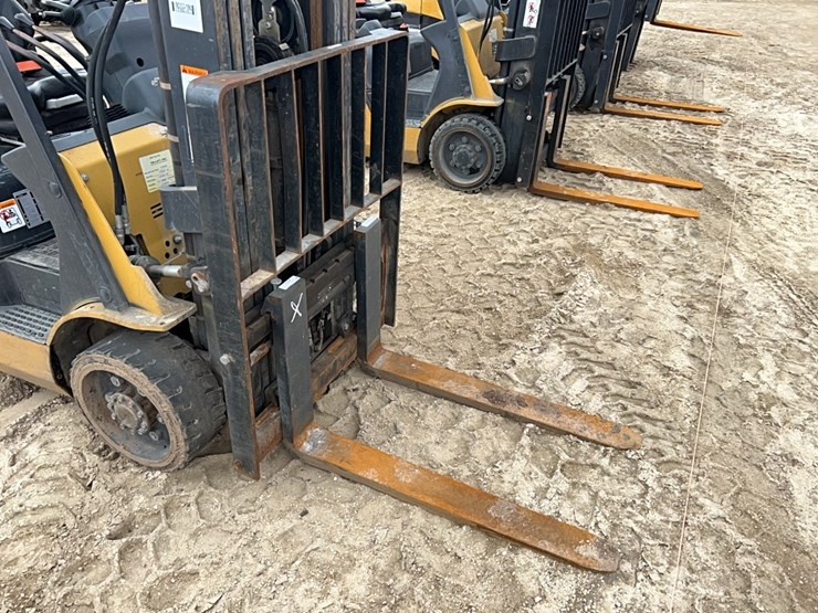 2021-caterpillar-2c6000-image-11