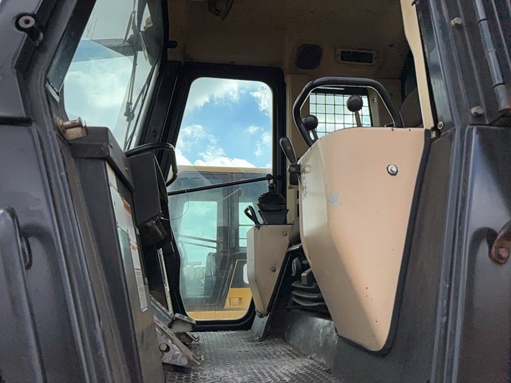 caterpillar-963c-image-16