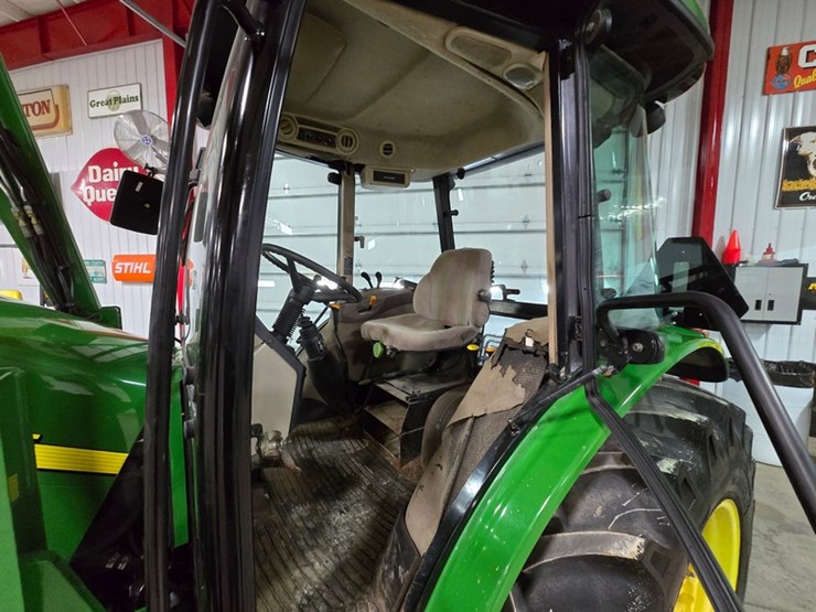 john-deere-5520-image-26