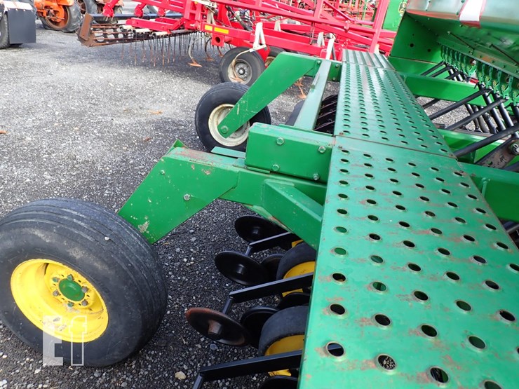 john-deere-750-image-9