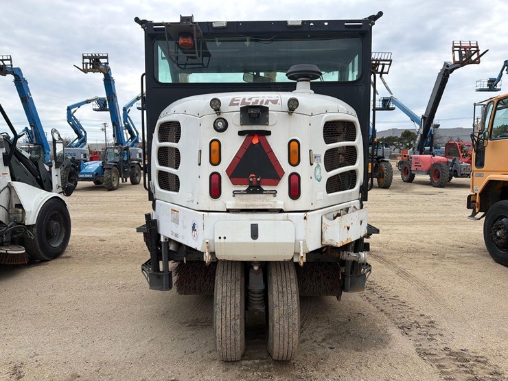 elgin-pelican-s-image-5