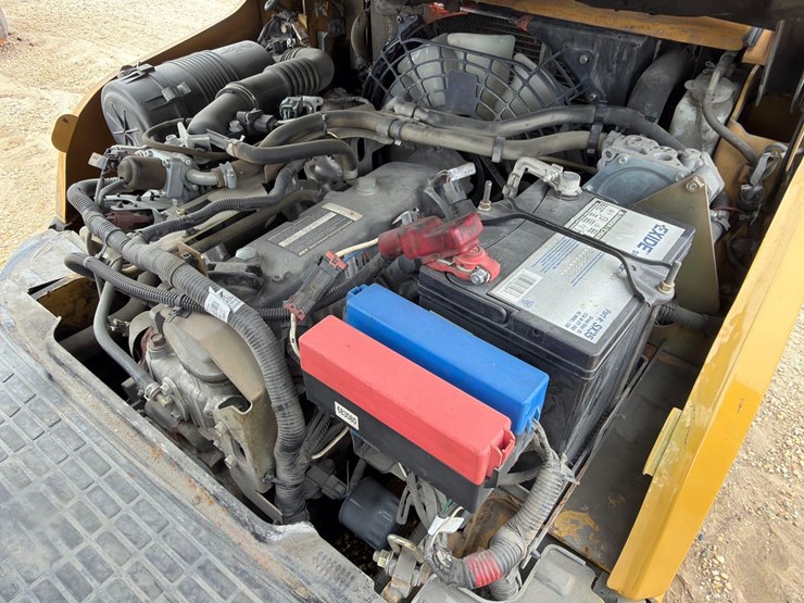 2021-caterpillar-2c6000-image-12