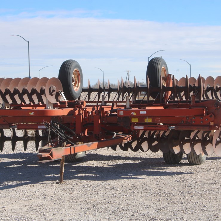 #1075 • KEWANEE 24ft Tandem Disk