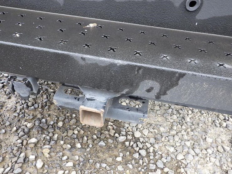 2017-chevrolet-2500-image-10