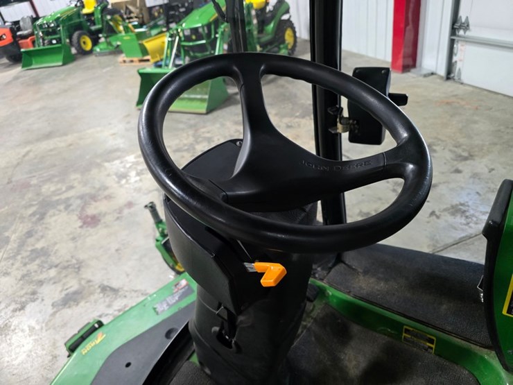 2015-john-deere-1575-image-30