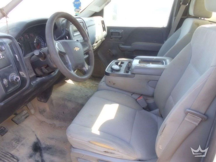 2016-chevrolet-silverado-3500-image-8