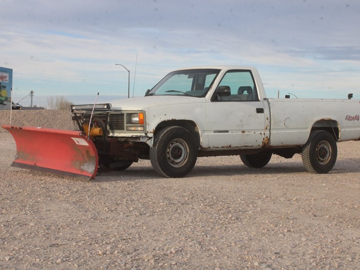 #3038-•-1992-gmc-seirra-single-cab-pickup-image-1