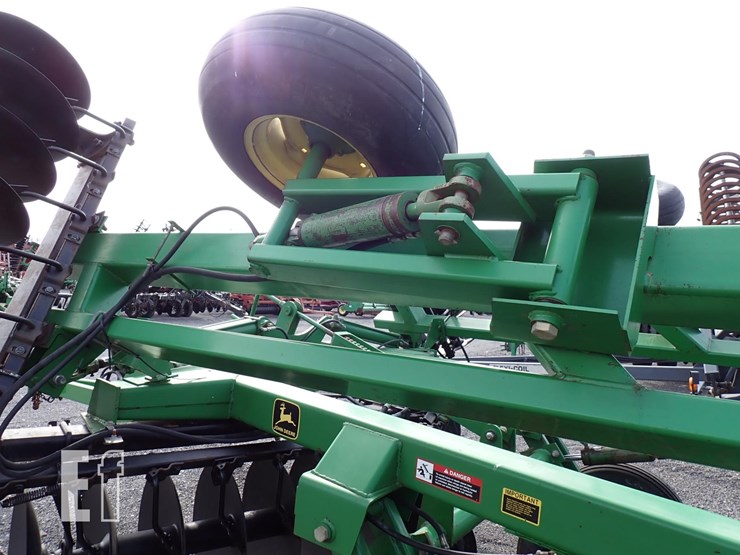 john-deere-630-image-14