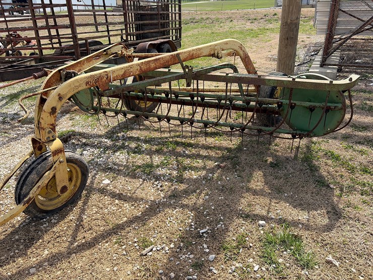 john-deere-640-image-2